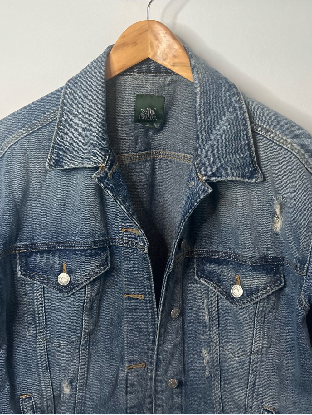 Wild Fable Women’s Oversized Distressed Blue Denim Jacket - Picture 1 of 11